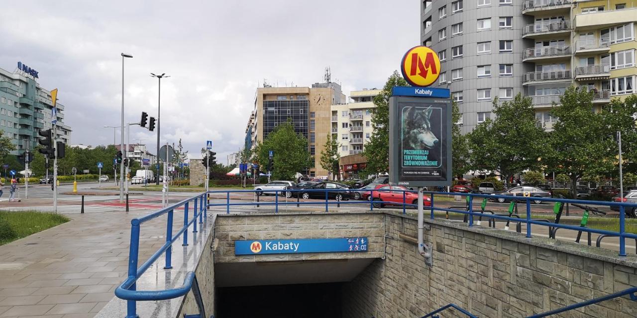 Classic Apartament Metro Kabaty Варшава Экстерьер фото