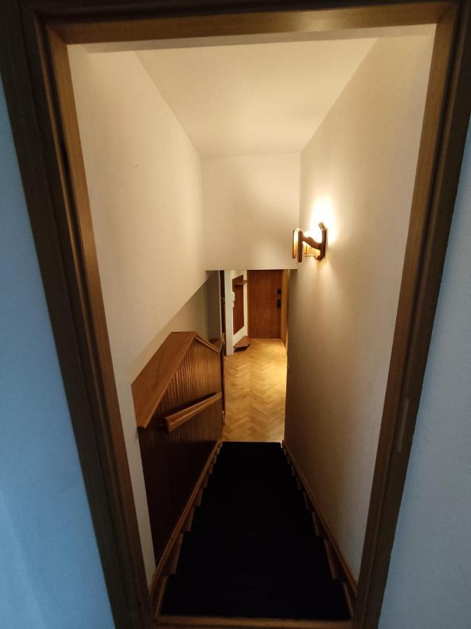 Classic Apartament Metro Kabaty Варшава Экстерьер фото